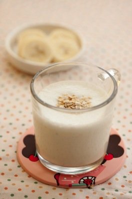 满分营养早餐--香蕉燕麦奶昔的做法_【图解】