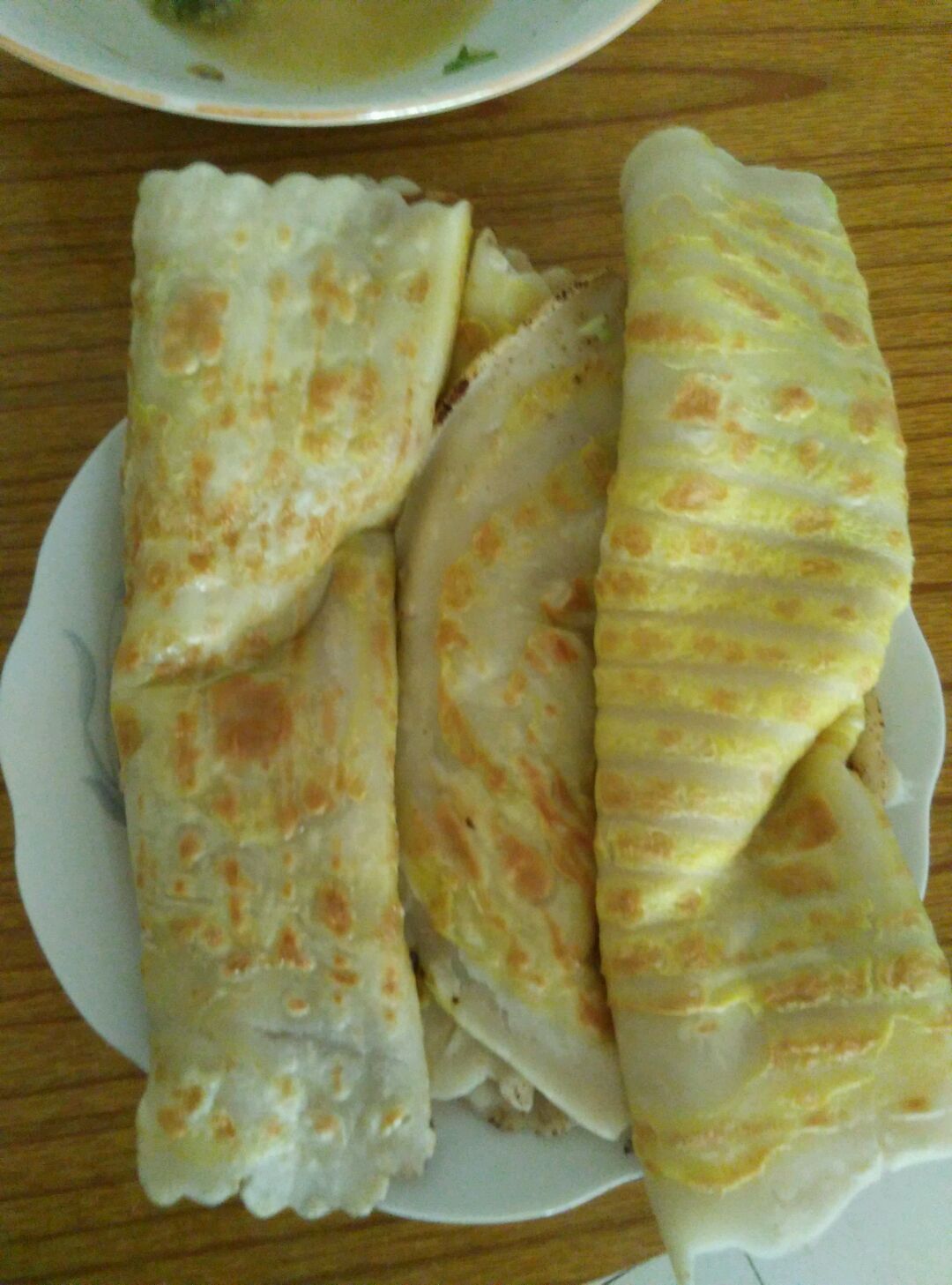 煎饼的做法_【图解】煎饼怎么做如何做好吃_煎饼家常