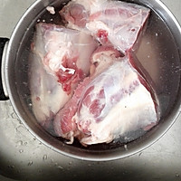 家传秘制卤牛肉的做法图解1