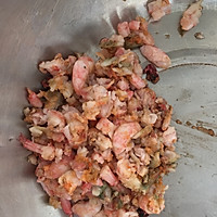 韭菜鸡蛋虾仁猪肉水饺的做法图解1