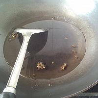 花生炖猪蹄的做法图解2