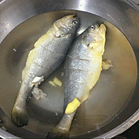 20分钟快手菜:葱油鱼的做法_【图解】20分钟