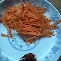 手撕包菜的做法...<a href=