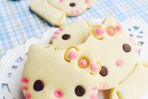 凯蒂猫饼干【晴悦烘培】的做法_【图解】凯蒂