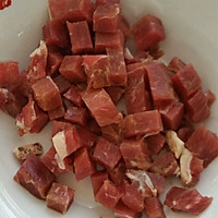 青椒牛肉粒的做法图解2