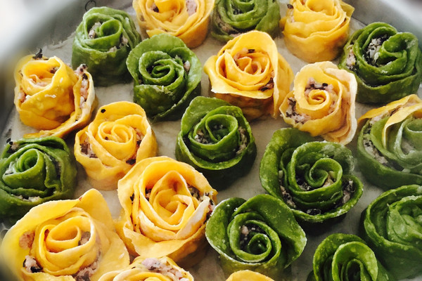 玫瑰花水饺的做法_【图解】玫瑰花水饺怎么做