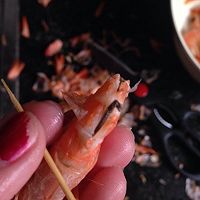 油炸虾的做法图解1