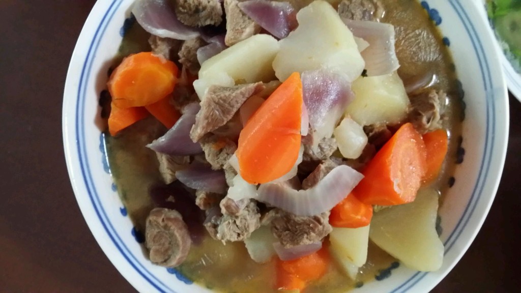 胡萝卜土豆炖羊肉