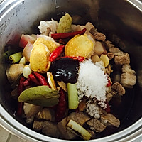 炖五花肉的做法图解1