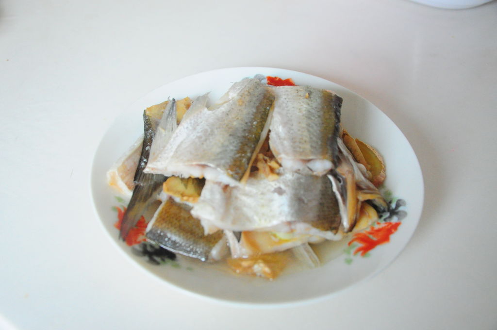清蒸太湖白鱼