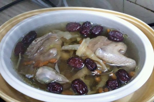 花胶鹿茸炖鸽子的做法_【图解】花胶鹿茸炖鸽