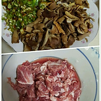 菌菇炒肉的做法图解1