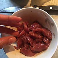 西红柿炒牛肉的做法图解1