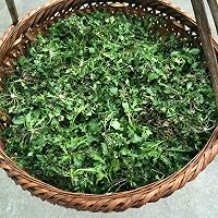 荠菜饺子的做法图解1