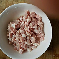 红烧肉焖饭的做法图解1