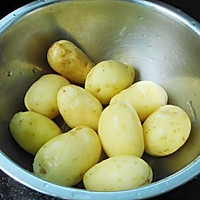 金刚土豆小风琴--格兰仕百变黑椒立式电烤箱停机坪美食号广州5图片