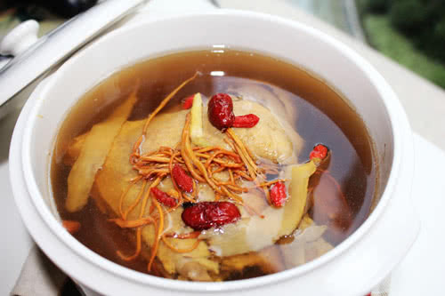 虫草花红枣鸡汤的做法_【图解】虫草花红枣鸡汤怎么做如何做好吃_虫草花红枣鸡汤家常做法大全_lili630_豆果美食