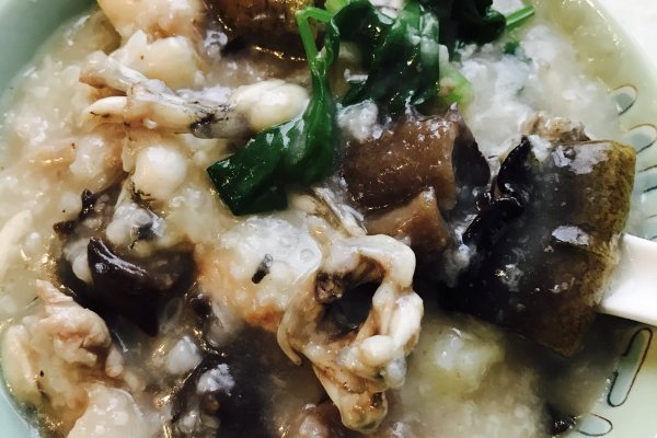 潮汕花善野生田鸡土猪肉板筋海参粥的做法_【