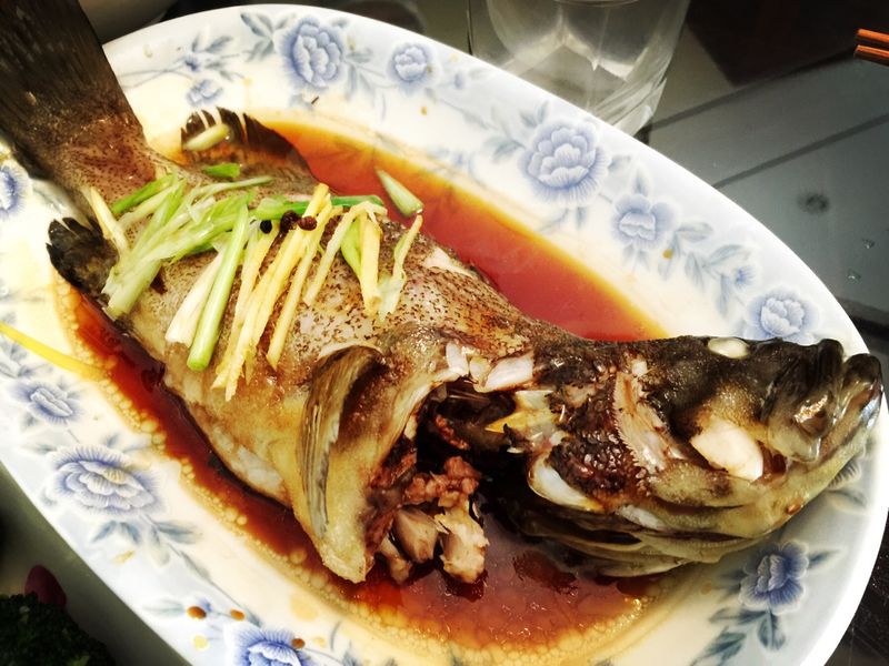 清蒸油泼青斑鱼