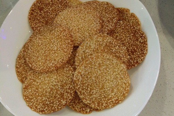 简单易做好吃的芝麻饼