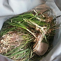 野韭菜炒鸡蛋的做法图解1
