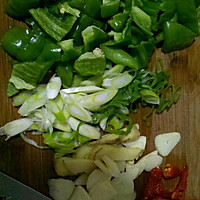 小炒拆骨肉的做法图解2...<a href=