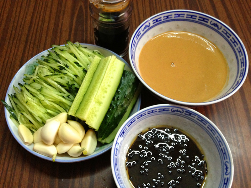 ֥齴