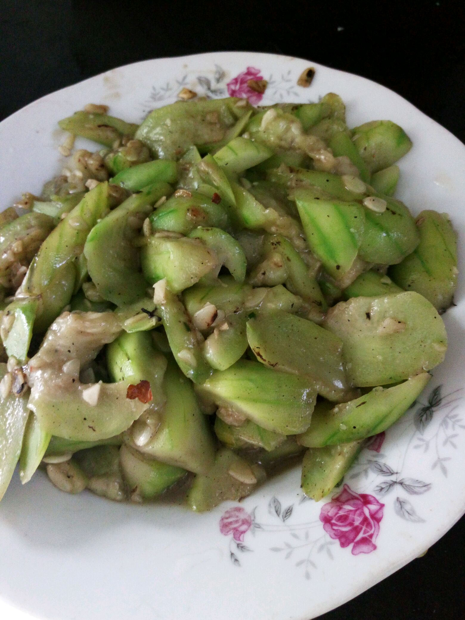 肉片炒丝瓜,肉片炒丝瓜的家常做法 - 美食杰肉片炒丝瓜做法大全