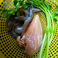 香菇虾仁鸡胸脯肉混沌的做法图解1