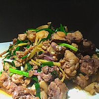 广东姜葱炒鸡的做法_【图解】广东姜葱炒鸡怎