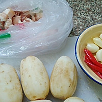 红烧莲藕五花肉的做法图解1