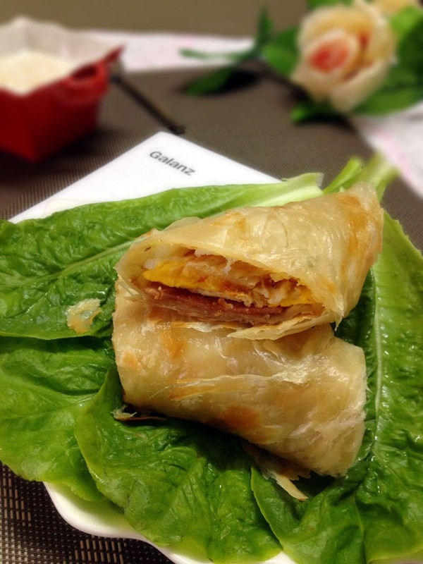 立式鸡蛋手抓饼-【格兰仕百变金刚视频电烤美食黄磊做培根图片