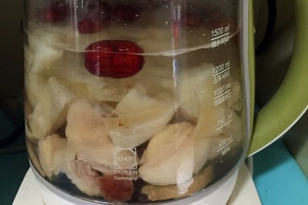 广东厨娘的花胶鸡汤的做法_【图解】广东厨娘