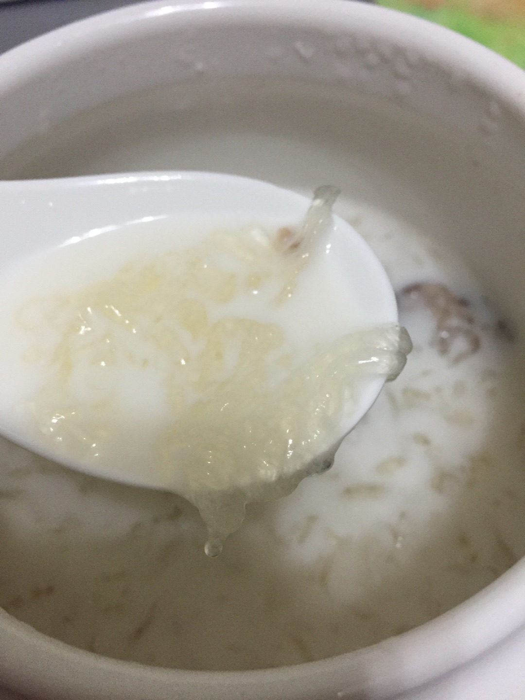 红枣百合燕窝炖