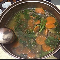 胡萝卜猪肝汤的做法图解1