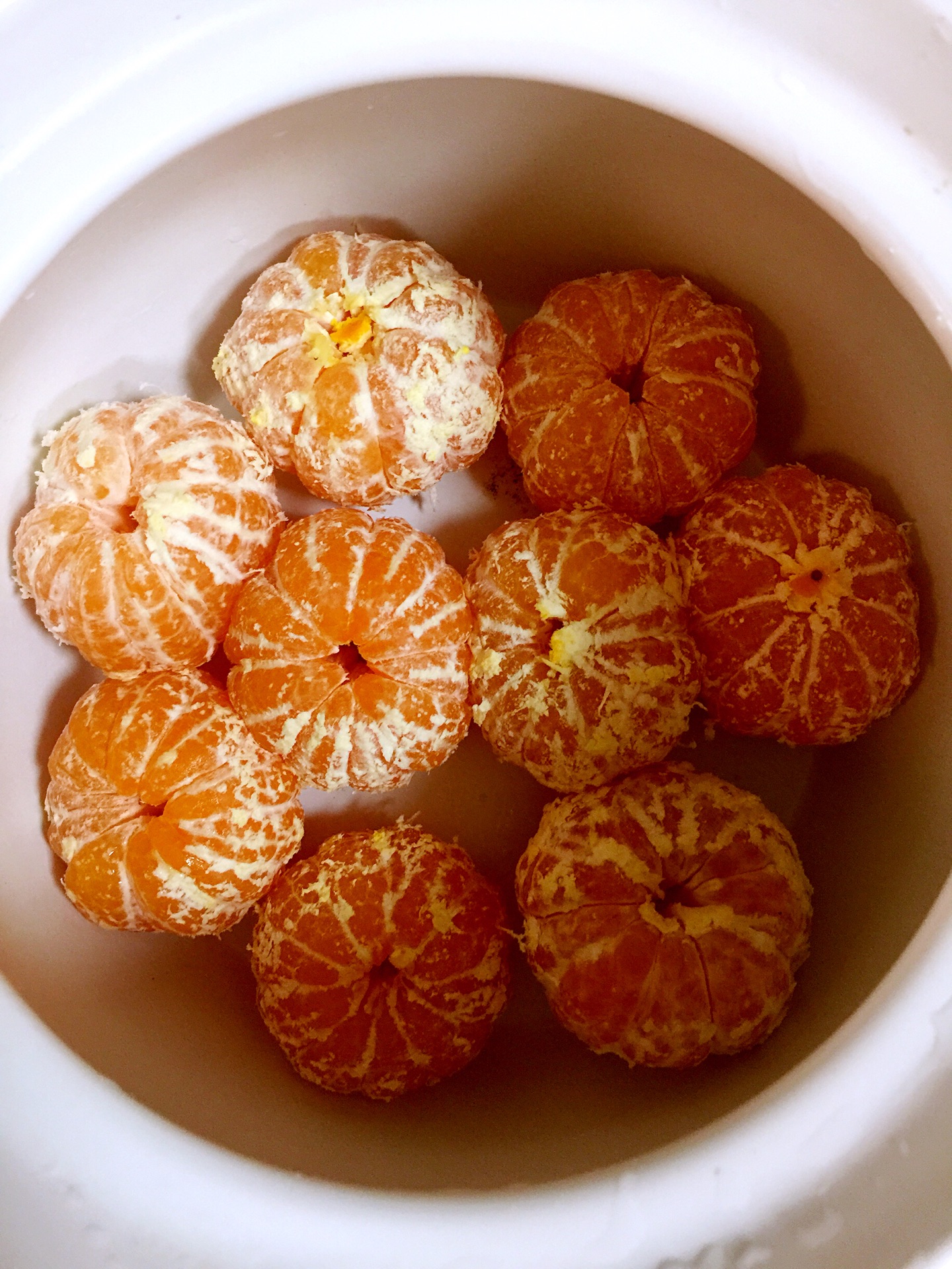 冰糖蒸橙子怎么做_冰糖蒸橙子的做法_80后的私厨by楠木的木_豆果美食