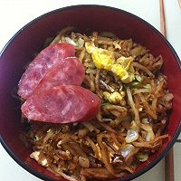 老干妈鸡蛋炒饼的做法图解1