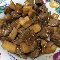 黑胡椒杏鲍菇牛肉粒的做法图解1