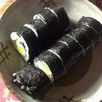 金枪鱼紫菜包饭的做法图解1