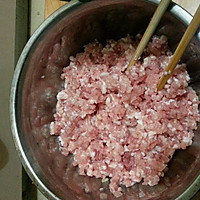 肉饼鸡蛋汤的做法图解1
