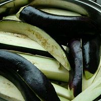 茄子水饺的做法图解1