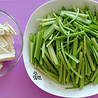 香芹肉沫豆腐的做法图解1