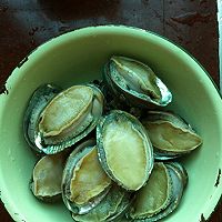 排骨炖鲍鱼的做法图解1