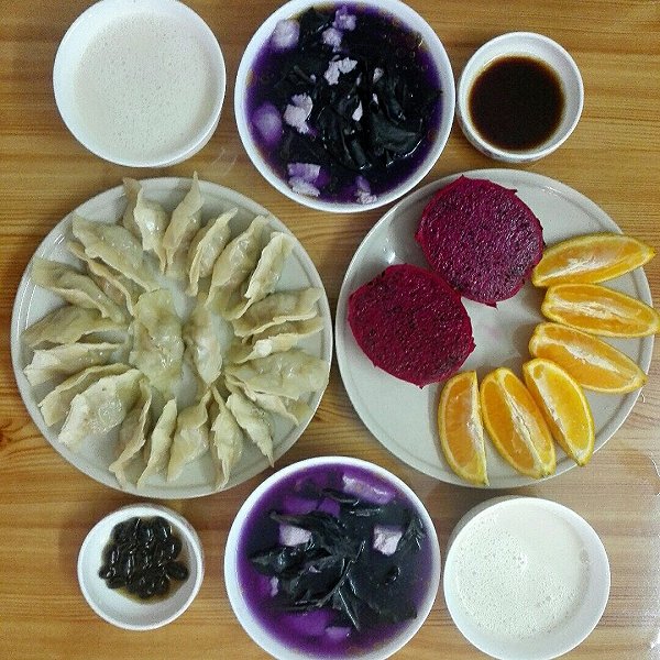 若尘ikwo的灌汤蒸饺(香菇,胡萝卜,青椒,豆角),紫