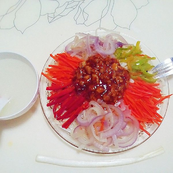 美食辽辽的老北京炸酱面做法的学习成果照_豆