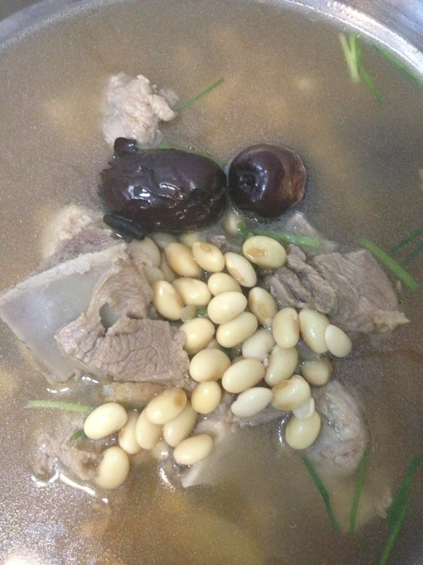 黄豆排骨汤
