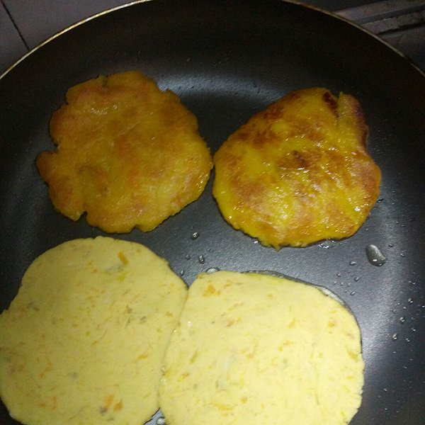 ゞ♀YING♂ゞ的糯米红薯饼做法的学习成果照