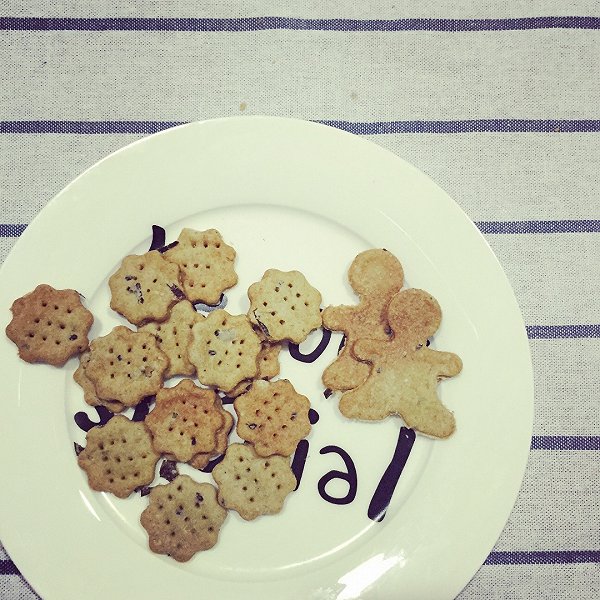 1Ruka的减肥吃什么~全麦海苔苏打饼干做法的