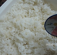 番茄牛肉炒饭的做法图解1